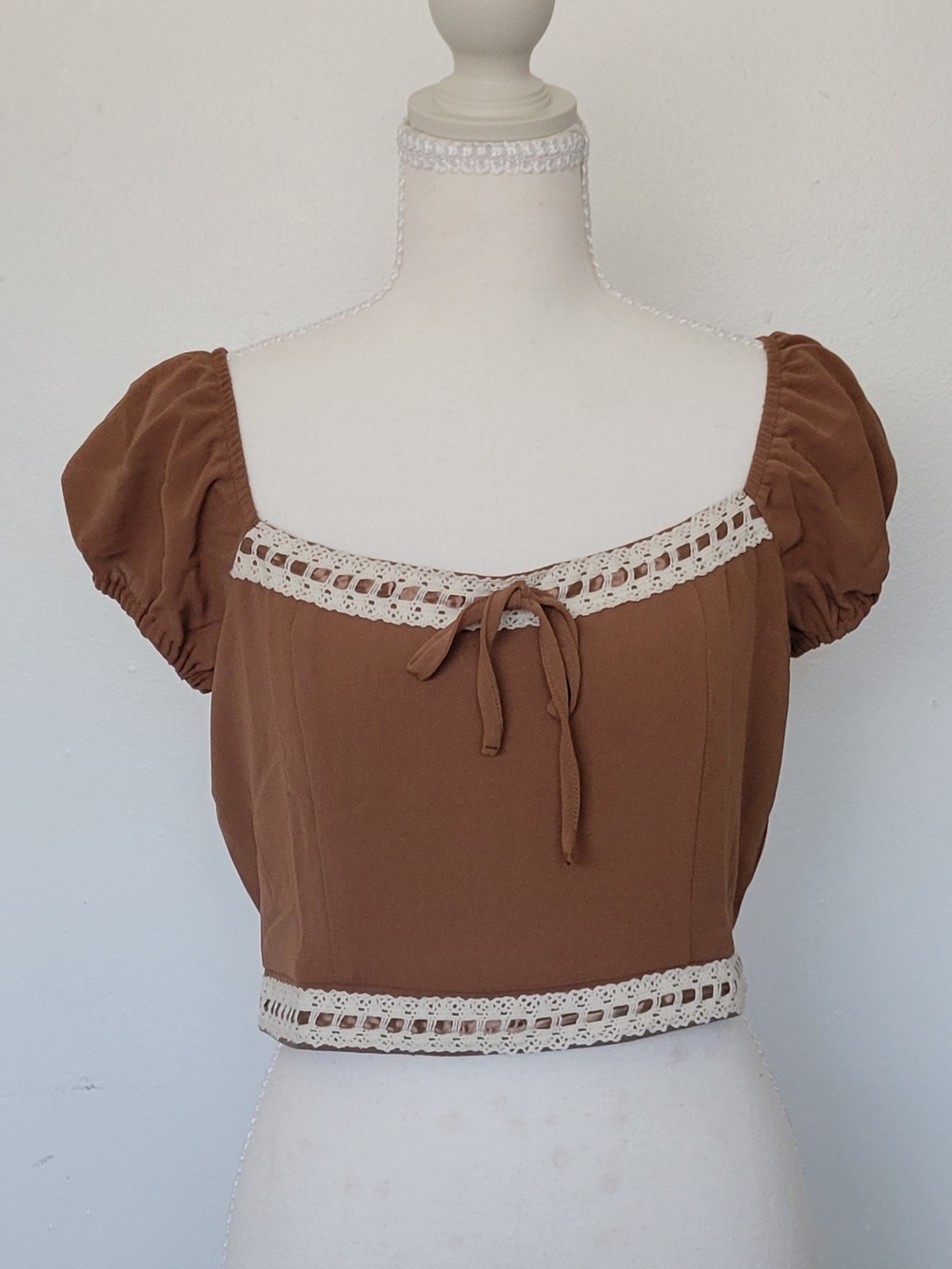 Blu Pepper Brown Lace Trim Cottagecore BOHO Crop Top NWT - Size Large